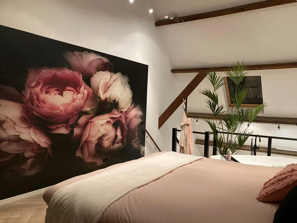 glad pleisterwerk en behangwerk